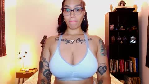 toothyy online show from January 12, 1:21 am