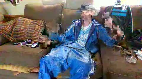 SagMeOreduceMe online show from November 5, 8:20 pm