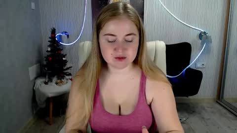 tori_blond online show from January 17, 7:30 am