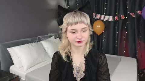 Tori online show from October 30, 12:12 am