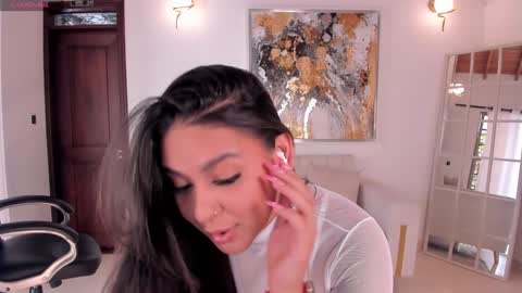 Tori Cross online show from February 1, 2:02 pm