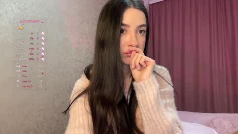 Snapshot of totallytiny_ chatting on December 9, 11:13 pm see you December 4th beloved friends online show from December 9, 11:13 pm