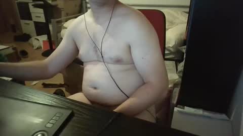 Snapshot of totox1989 chatting on October 14, 9:15 pm Totox online show from October 14, 9:15 pm