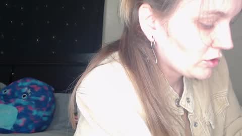 Snapshot of toxiclilly chatting on December 5, 7:16 am Lilly Miss Mistress Goddess Maam Queen Boss online show from December 5, 7:16 am