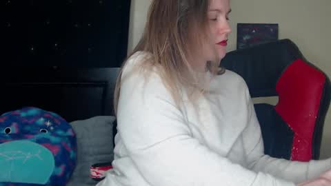 Snapshot of toxiclilly chatting on January 2, 9:00 am Lilly Miss Mistress Goddess Maam Queen Boss online show from January 2, 9:00 am