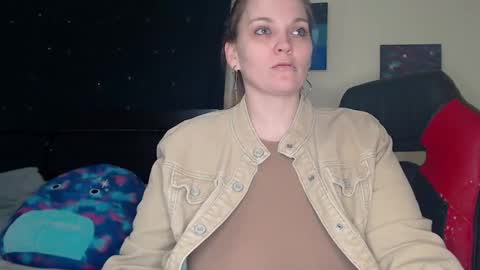 Snapshot of toxiclilly chatting on January 10, 11:22 am Lilly Miss Mistress Goddess Maam Queen Boss online show from January 10, 11:22 am