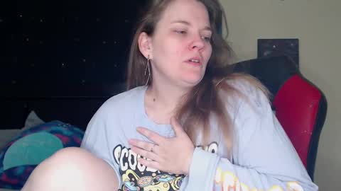 Snapshot of toxiclilly chatting on January 23, 7:22 am Lilly Miss Mistress Goddess Maam Queen Boss online show from January 23, 7:22 am