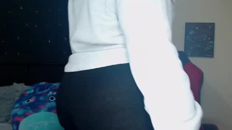 Snapshot of toxiclilly chatting on March 1, 11:28 am Lilly Miss Mistress Goddess Maam Queen Boss online show from March 1, 11:28 am