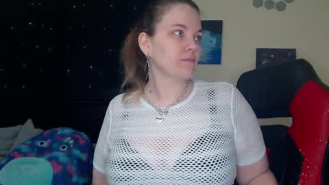 Snapshot of toxiclilly chatting on March 6, 8:08 am Lilly Miss Mistress Goddess Maam Queen Boss online show from March 6, 8:08 am