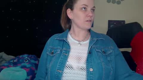 Snapshot of toxiclilly chatting on March 6, 7:32 pm Lilly Miss Mistress Goddess Maam Queen Boss online show from March 6, 7:32 pm