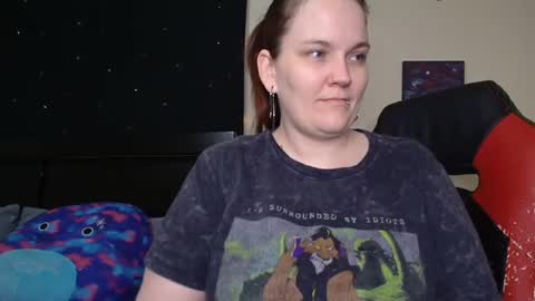 Snapshot of toxiclilly chatting on September 15, 8:14 am Lilly Miss Mistress Goddess Maam Queen Boss online show from September 15, 8:14 am