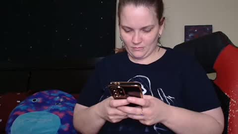 Snapshot of toxiclilly chatting on September 23, 7:55 am Lilly Miss Mistress Goddess Maam Queen Boss online show from September 23, 7:55 am