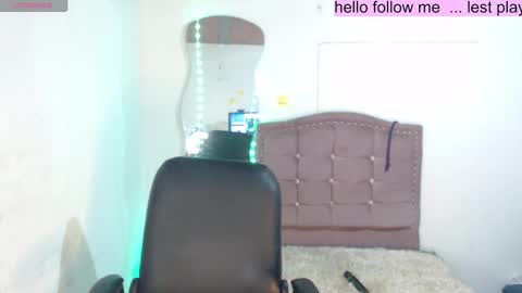 Snapshot of toxxxic_cams chatting on January 14, 1:47 am toxca69 online show from January 14, 1:47 am