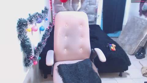 Snapshot of toxxxic_cams chatting on November 28, 2:03 am toxca69 online show from November 28, 2:03 am