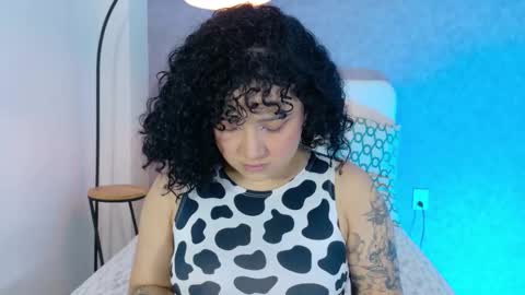 tracielowe_w online show from October 8, 3:26 am