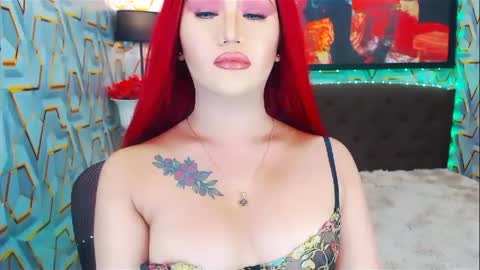 KYLIE BELLA  TS online show from December 16, 8:26 pm