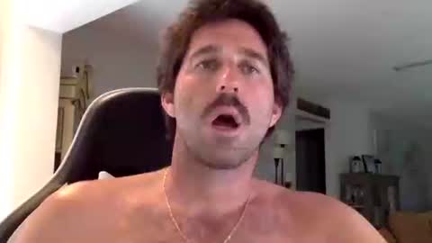 TravisKenn online show from September 22, 6:43 pm