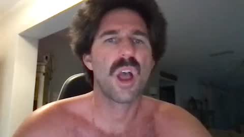 TravisKenn online show from October 14, 11:33 am