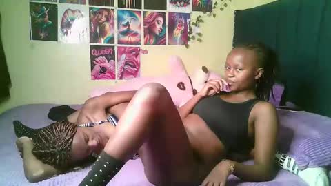 trazic_ online show from November 12, 9:14 pm