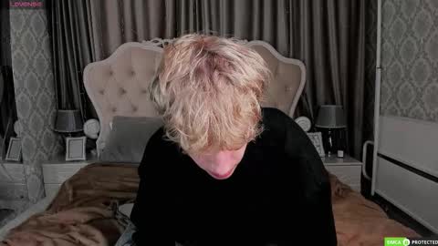 TrevorBenson online show from October 8, 3:04 am