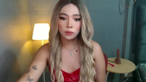 Snapshot of trexie_fucks15 chatting on November 2, 1:41 am trexie_fucks15 online show from November 2, 1:41 am