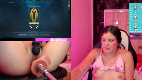 Trianna online show from December 10, 5:33 pm