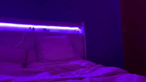 tricie_flor05 online show from December 1, 1:32 am