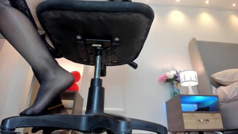 Snapshot of trinitixx chatting on December 30, 9:19 pm Triny online show from December 30, 9:19 pm