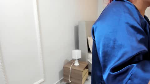 Snapshot of trinitixx chatting on February 26, 1:21 am Triny online show from February 26, 1:21 am