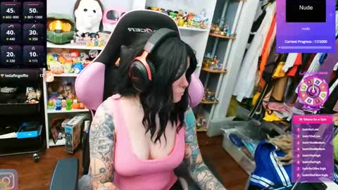 Trin Kat pet online show from October 3, 7:22 pm