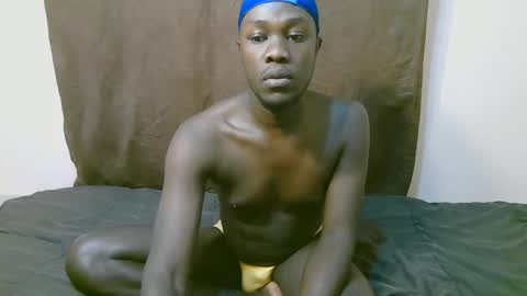 Tris6 online show from October 28, 5:59 pm