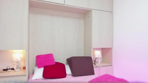 TRISHA online show from February 8, 7:04 am