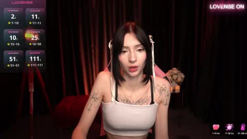 Snapshot of trix_void chatting on October 31, 10:05 am trix_void online show from October 31, 10:05 am