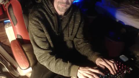 trooper0690 online show from November 7, 5:13 pm