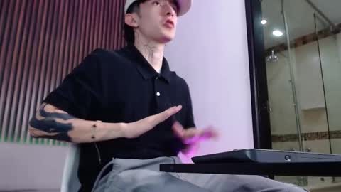 Troy online show from September 30, 7:19 pm