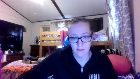 TruckersWifeToBe online show from December 18, 5:52 pm