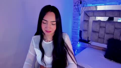   online show from December 9, 3:22 pm