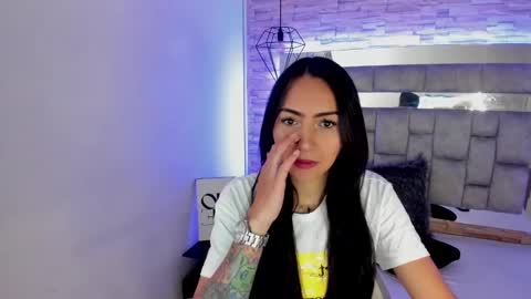   online show from January 14, 3:04 pm