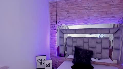   online show from January 17, 2:39 pm