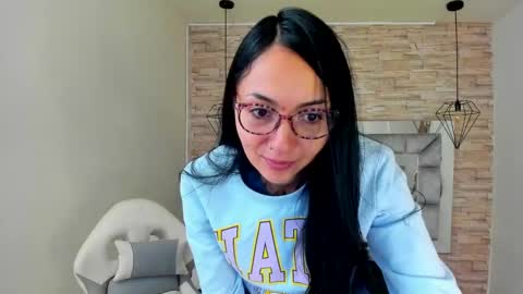   online show from January 30, 12:27 pm