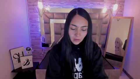   online show from March 12, 11:53 am