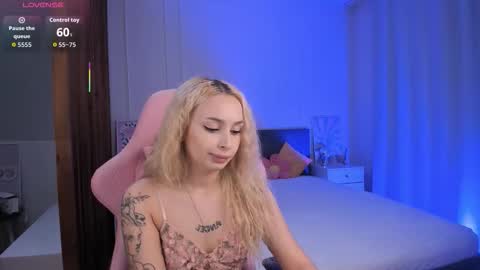 Lana online show from November 28, 5:43 am