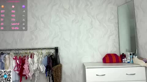 Molly online show from November 29, 5:27 pm