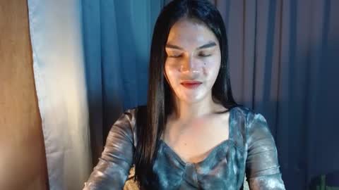 Goddess Mira online show from November 26, 12:00 am