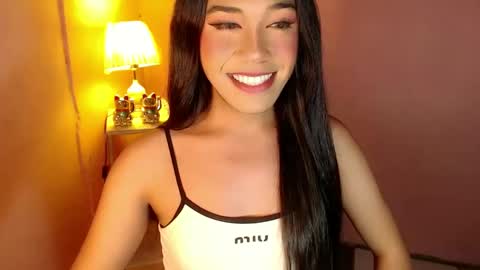 Snapshot of ts_romantika69 chatting on January 8, 7:24 am The Girl Named Romantika online show from January 8, 7:24 am