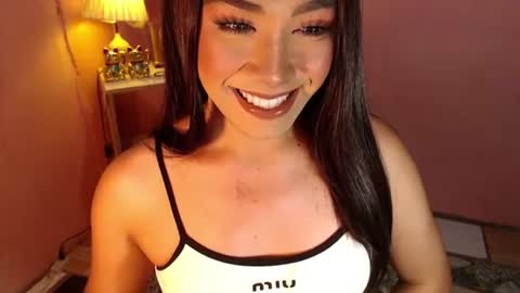 Snapshot of ts_romantika69 chatting on March 7, 8:34 am The Girl Named Romantika online show from March 7, 8:34 am