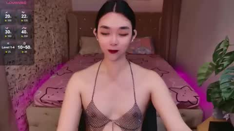 ts_yoshi_ online show from October 5, 2:21 am