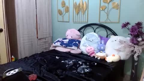 SHENA  online show from January 13, 9:42 pm