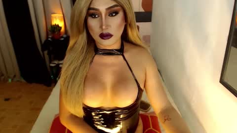 SEDUCTIVEmistresCUMS online show from January 25, 12:05 pm