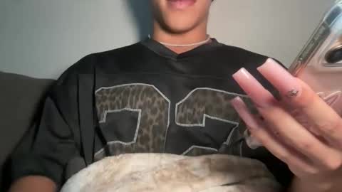 Snapshot of tsj777 chatting on November 17, 4:40 am tsj777 online show from November 17, 4:40 am